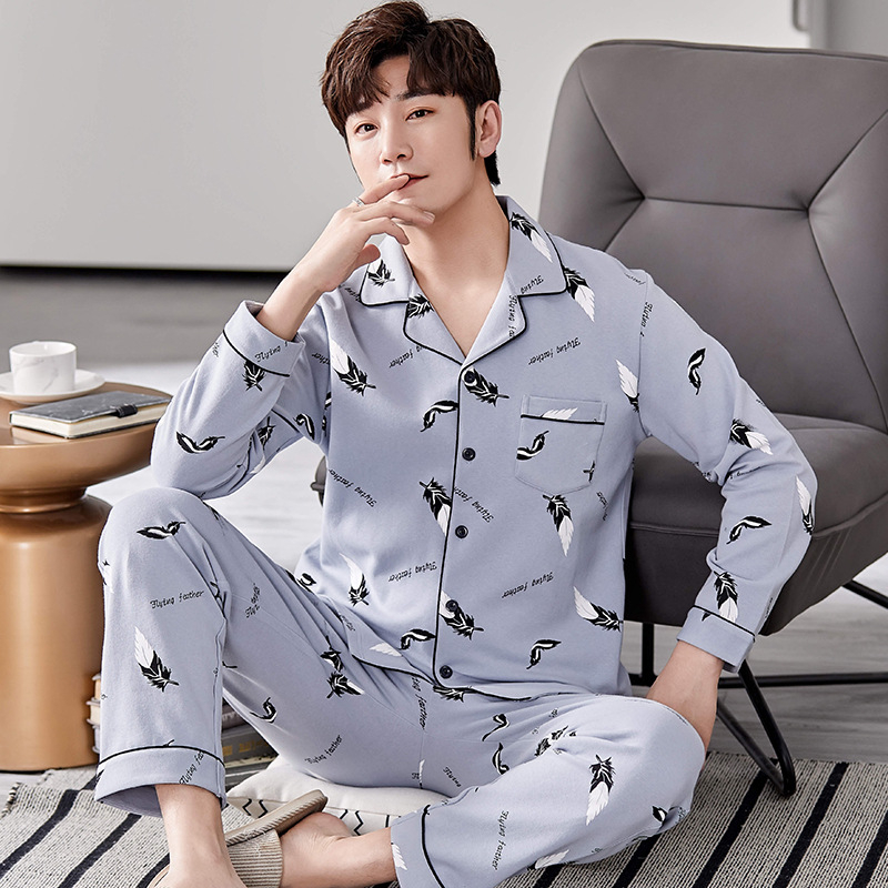 Didmeninė prekyba vyriškomis pavasario ir rudens medvilninėmis ilgomis rankovėmis, kurias galima dėvėti lauke, plius dydžio vyriškas plonas namų kostiumas rudeniui ir žiemai.