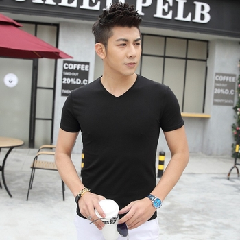 Καλοκαιρινή σειρά ρούχων, βαρύ μονόχρωμο μπλουζάκι με κοντομάνικο μπλουζάκι και λαιμόκοψη V, μισό μανίκι, ανδρικό πουκάμισο με λευκή κάρτα Tide