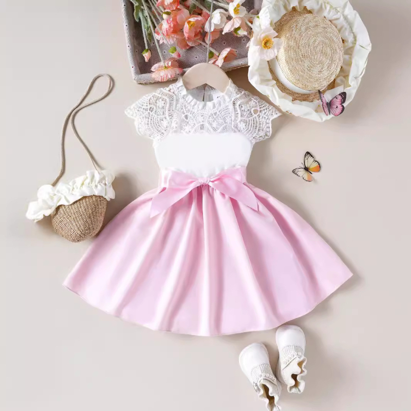 Rochie pentru copii cu imprimeu din dantelă și scobituri