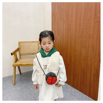 Bērnu somas 2025. gada pavasarim un vasarai Jauna multfilmas stila plecu soma Personalizēta modes monētu maka Mini aksesuāru soma Moderna