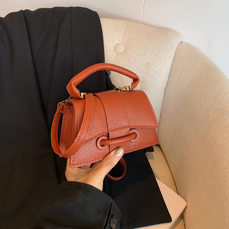 Nišinis populiarus pečių krepšys kasdieniam madingam mažam kvadratiniam krepšiui, 2025 m. pavasario mados tendencijos krepšys per petį