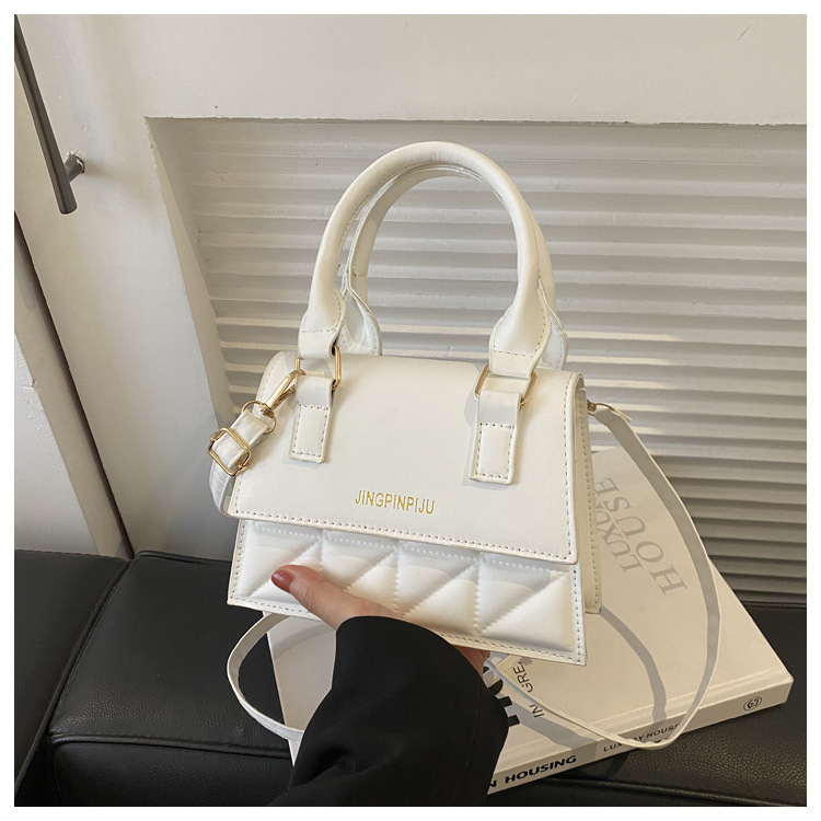 Užsienio prekybos vieno peties maža kvadratinė moteriška rankinė 2025 m. pavasario ir vasaros nauja madinga rankinė-pasiuntinio formos, skirta daugeliui didmeninės prekybos pirkimų