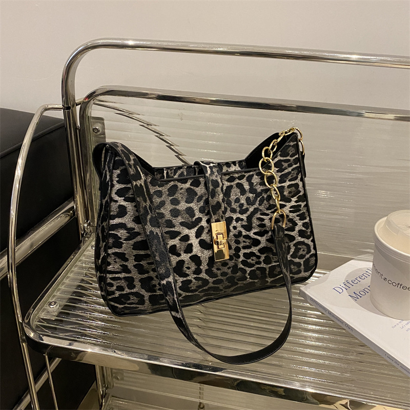 Šių metų populiarus leopardo rašto didelės talpos moteriškas 2024 m. rudens universalus krepšys-maišas-maišas-maišas-maišas-ant pečių grandinėlės