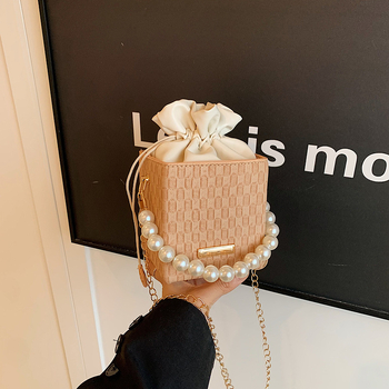 Γυναικεία τσάντα χειρός με μαργαριτάρια κορεατικού στιλ 2024, νέα μοντέρνα μικρή τετράγωνη τσάντα, μοντέρνα τσάντα ώμου με αλυσίδα, φθινοπωρινή καρό τσάντα κουβά