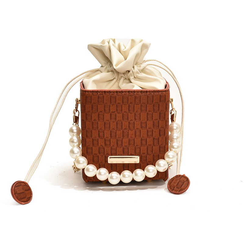 Γυναικεία τσάντα χειρός με μαργαριτάρια κορεατικού στιλ 2024, νέα μοντέρνα μικρή τετράγωνη τσάντα, μοντέρνα τσάντα ώμου με αλυσίδα, φθινοπωρινή καρό τσάντα κουβά