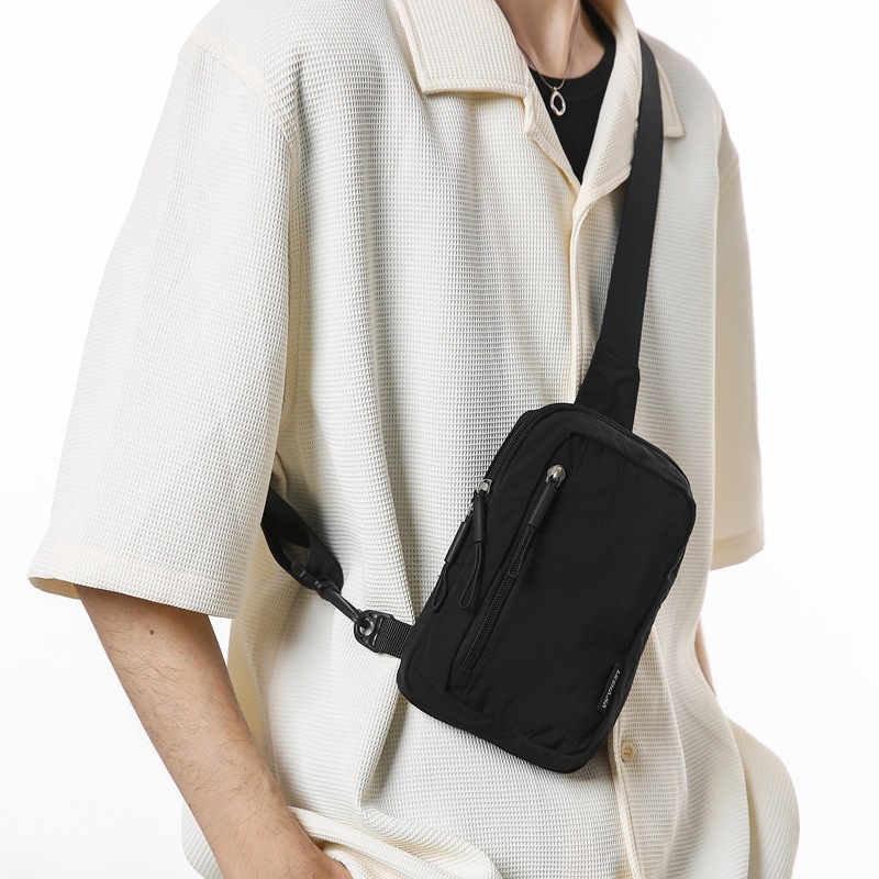 Uus õlakott meestele mini kerge lihtne väike õlakott mobiiltelefoni kott meeste vöökott sportlik ruiying rinnakott