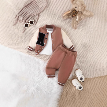 Φθινόπωρο-Χειμώνας 2024 Νέα Άφιξη INS Διασυνοριακό Ηλεκτρονικό Εμπόριο με Μεγάλες Πωλήσεις Μπουφάν Εξωτερικά Ρούχα Αθλητικά Ρούχα Σετ Δύο Τεμαχίων για Αγόρια