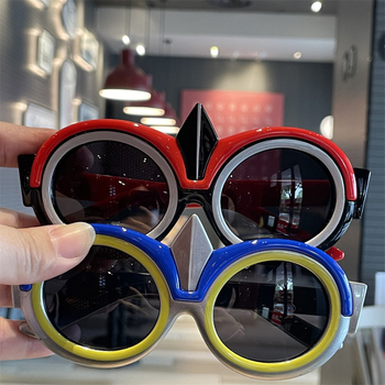 Laste polariseeritud päikeseprillid Ultraman silikoonist beebiprillid Lahedad UV-kaitsega poiste moe päikeseprillid Sun Wukong