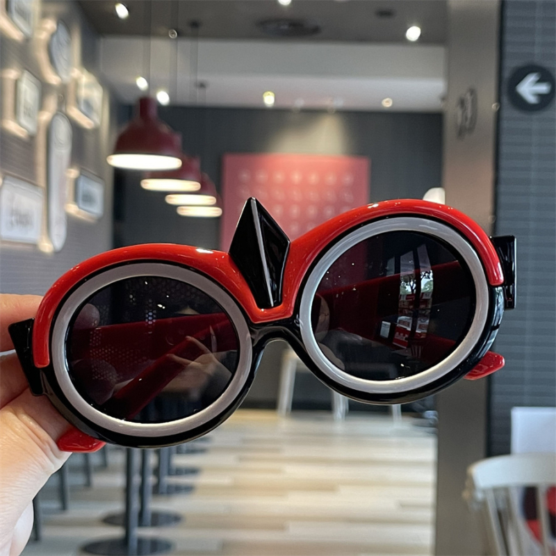 Laste polariseeritud päikeseprillid Ultraman silikoonist beebiprillid Lahedad UV-kaitsega poiste moe päikeseprillid Sun Wukong