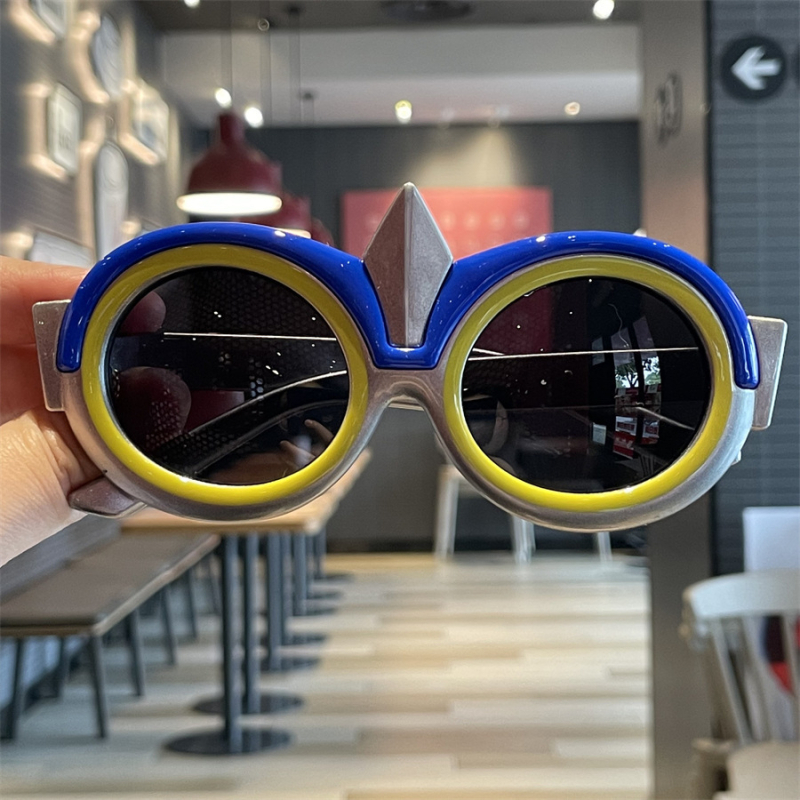 Laste polariseeritud päikeseprillid Ultraman silikoonist beebiprillid Lahedad UV-kaitsega poiste moe päikeseprillid Sun Wukong