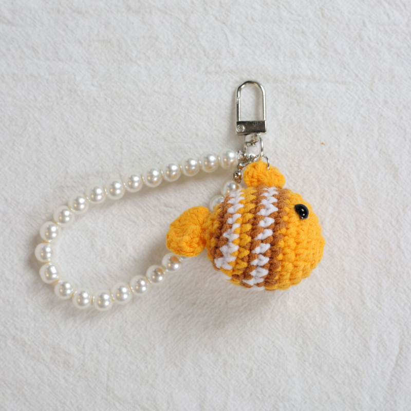 Δημιουργικό χειροποίητο πλεκτό κλόουν μενταγιόν ψαριών υφαντό μαλλί υφασμένο κρεμαστό πολύχρωμο μπρελόκ ψαριών με μαργαριτάρια