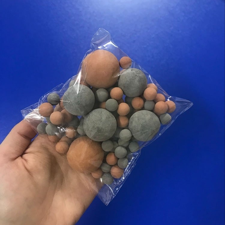 Pārrobežu kristāla garneļu tvertne, dabīga turmalīna bumbiņa, zivju tvertne, akvārija ūdens, attīrīts ūdens, minerālu bumbiņu dekoratīvais filtrs