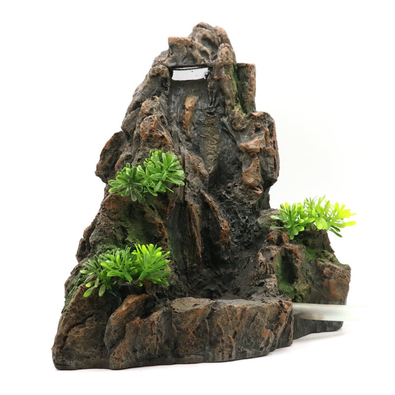 Radoša liela zivju tvertnes ainava akmeņdārzs plūstošās smiltis ūdenskritums kalnu imitācija dabīgā akmens forma dabiska dinamiska ainava