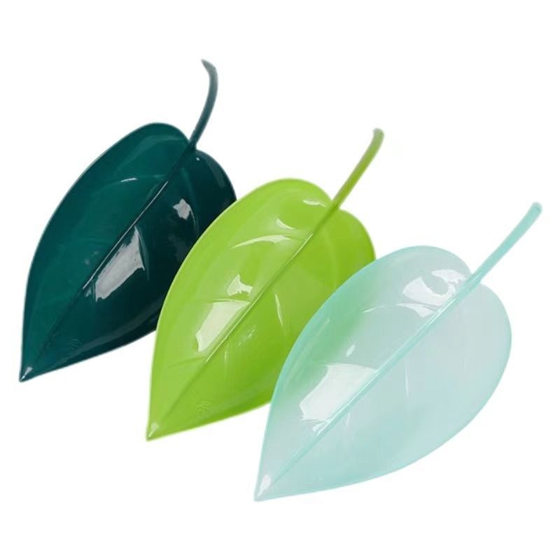 Катерене по дървета, Симулация на смучене на листа от домашен любимец, Избягване на растения, Катерене, Пейзаж в тропическа гора, Цилиарен рог, Шоугун, Дядо, Дървесна жаба, Гнездо на водоем