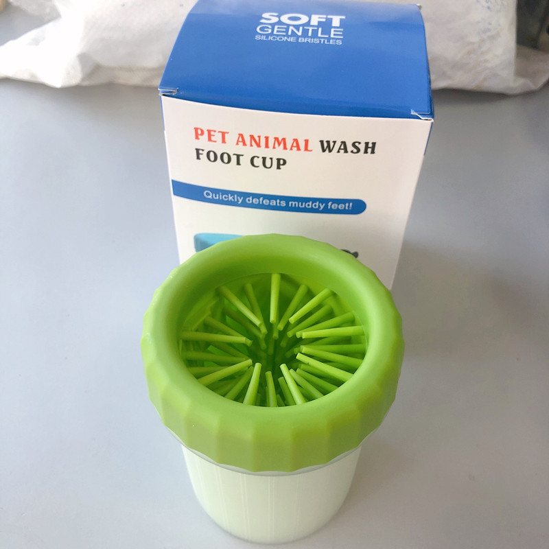 Produse Amazon Nou Cană de spălat picioare pentru animale de companie Cană mare de spălat labe pentru animale de companie din silicon Curățător labe pentru câini