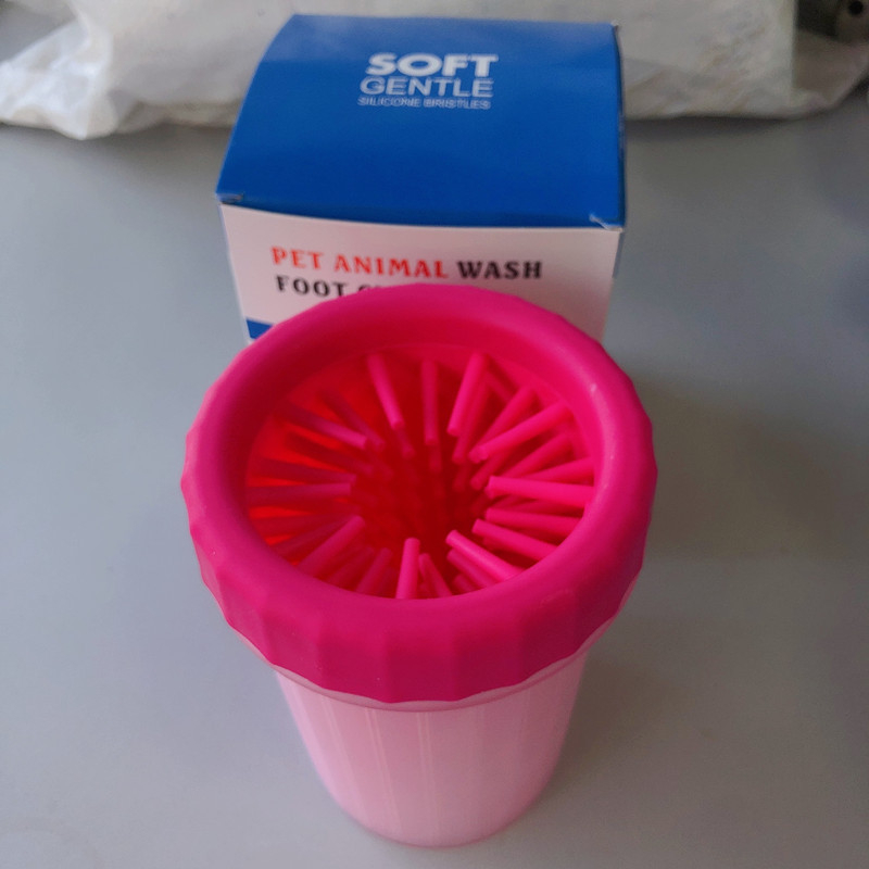 Produse Amazon Nou Cană de spălat picioare pentru animale de companie Cană mare de spălat labe pentru animale de companie din silicon Curățător labe pentru câini