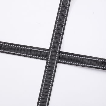 Amazoni piiriülene plahvatuslik kahesuunaline helkurrihm, mis on reguleeritav ilma sasipuntrateta ja eemaldatav 2-ühes mitme koera jaoks.