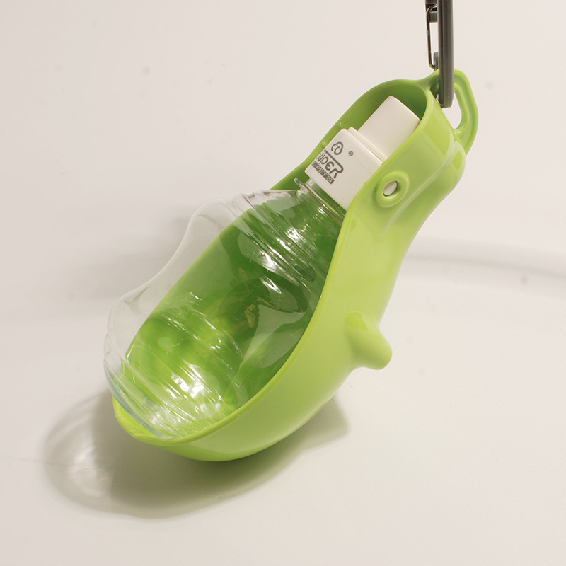 Hupu koera joogiveepudel, kaasaskantav koeraga jalutamise mängukaru joogifontään, lemmikloomade väljasõidutarbed, kassi joogiveeklaas