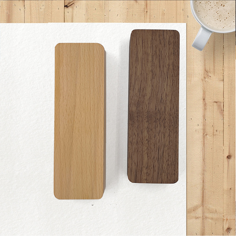 Kelioninė nešiojama mažo dydžio arbatos dėžutė, nešiojama medžio masyvo riešutmedžio arbatos laikymo dėžutė, medinė sandari arbatos dėžutė, pritaikyta