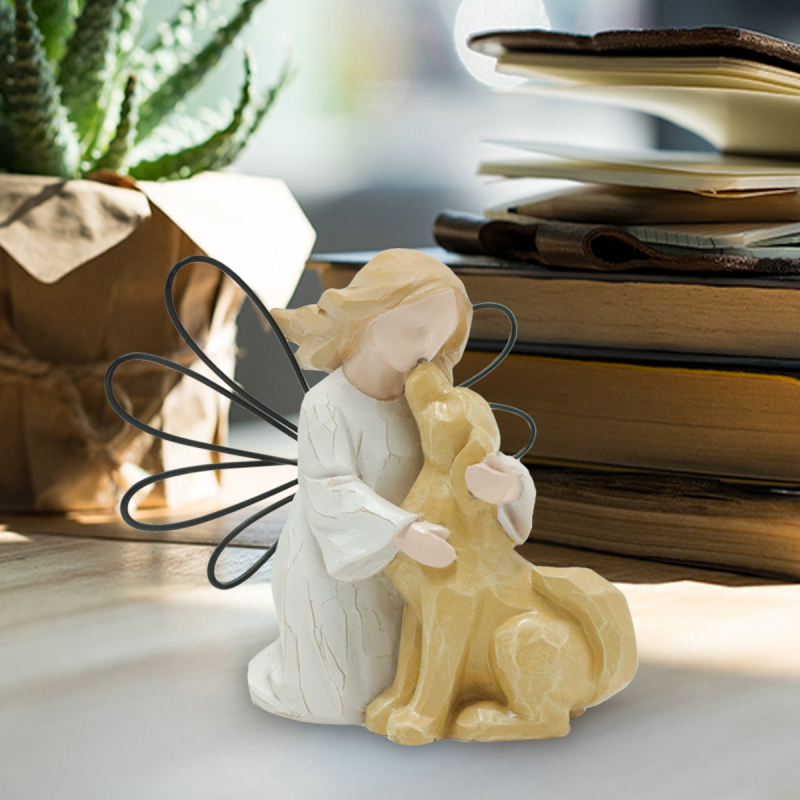 Rankų darbo statulėlių papuošalai iš dervos, dekoruoti tarpvalstybiniu mastu, yra sandėlyje. Nauji kūrybingi angelo mergaitės ir šuns stalo įėjimo aksesuarai namams.