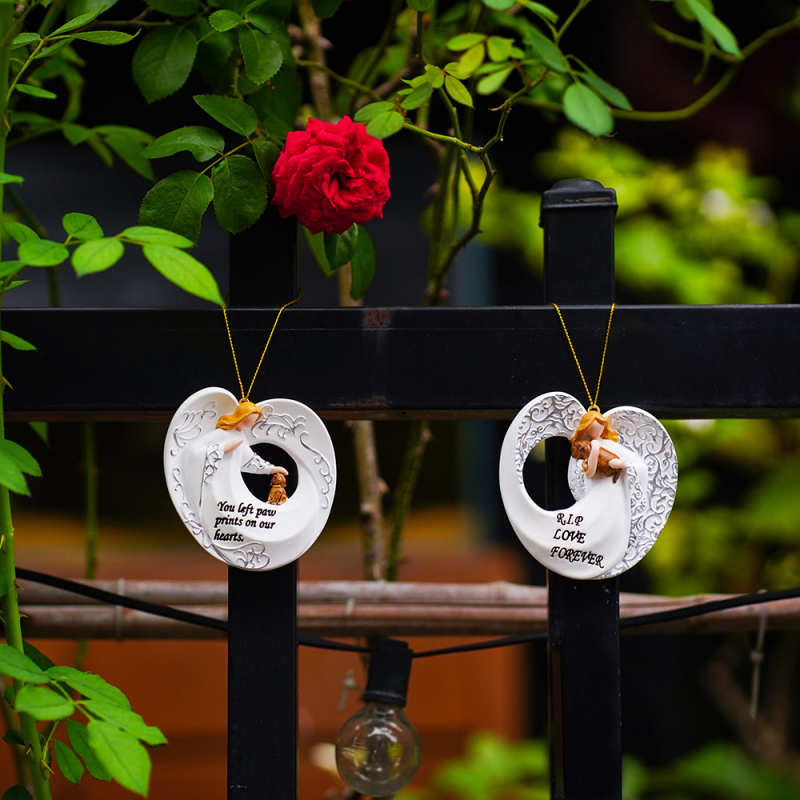 Europietiškas kūrybingas naujas gyvūnų šuniuko paminklas angelo pakabukas lauko kiemo sodo pakabukas dervos amatai