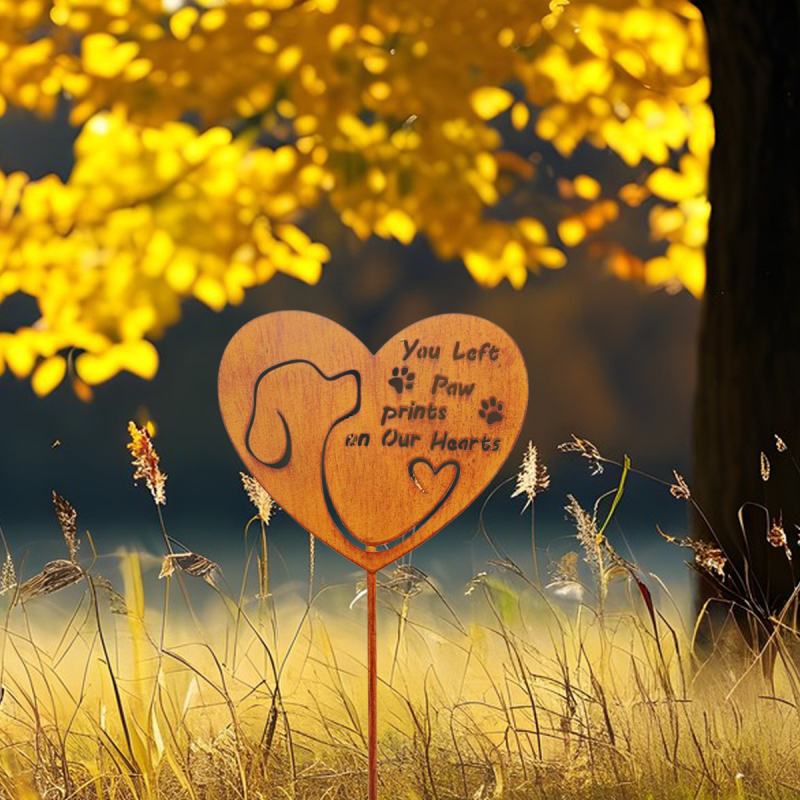 Naujas tarpvalstybinis geležinis katės ir šuns memorialas su įskiepiu, lauko vejos dekoracija, pamestas šuo, katė, augintinis, metalinis antkapis