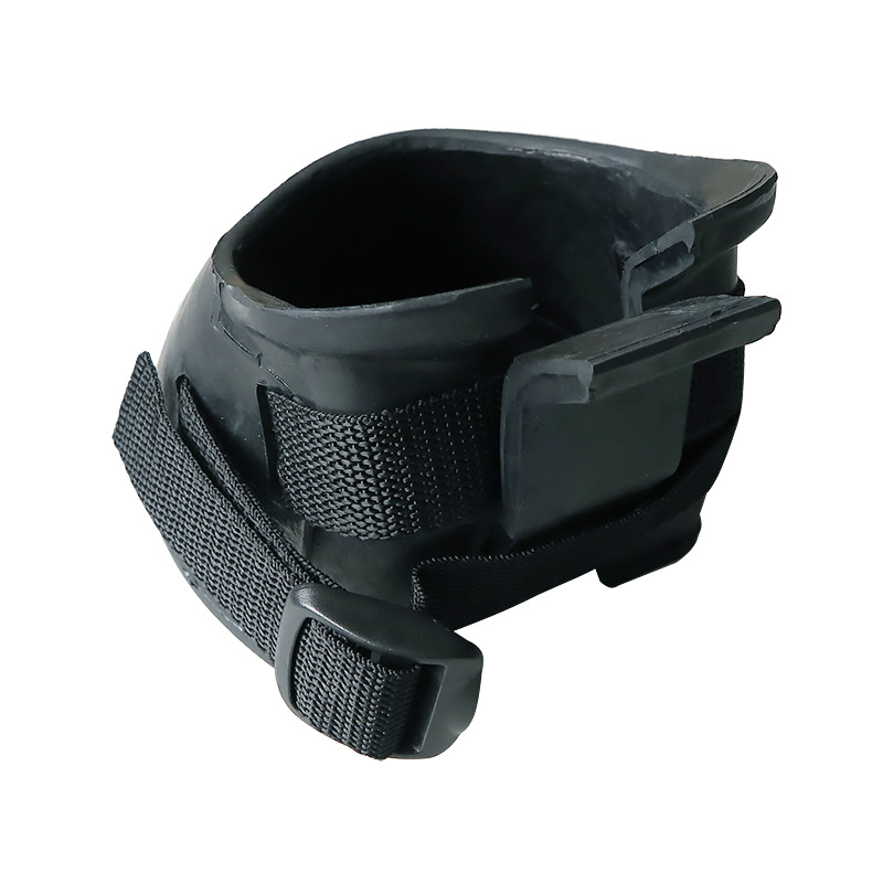 Nauji guminiai pasagos formos batai izoliuoja žaizdas nuo nešvaraus vandens ir išmatų, kad padėtų žaizdoms greičiau gyti