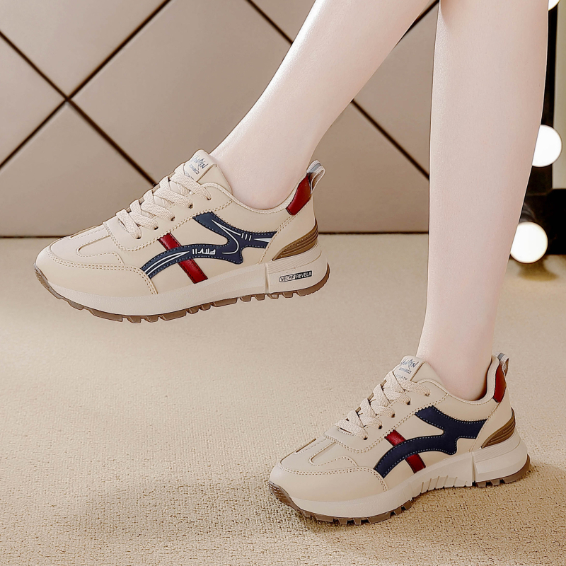 Pantofi sport Forrest Gump acoperiți cu piele de mărime mare transfrontalieră, pantofi de alergare pentru femei, primăvara 2025, pantofi albi versatili în stil coreean, casual, noi