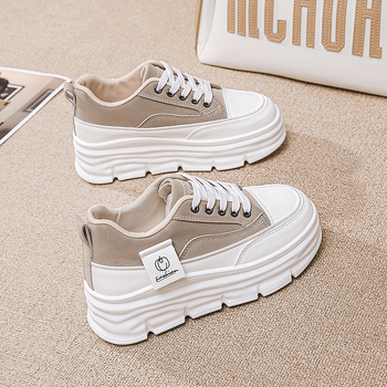 Γυναικεία Παπούτσια Plus Size 2025 Άνοιξη/Καλοκαίρι Νέα Ευέλικτα Casual Παπούτσια με Χοντρή Σόλα για Μικροσκοπικά Άτομα με Εσωτερική Αύξηση Ύψους, Μοντέρνα Αθλητικά Παπούτσια για Φοιτητές