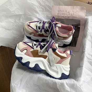 Δημοφιλή ευρωπαϊκά παπούτσια για μπαμπάδες για γυναίκες Άνοιξη 2025 Νέα μικρά αθλητικά παπούτσια με χοντρή σόλα και αυξανόμενο ύψος, σε προσιτή τιμή