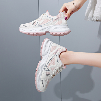 Γυναικεία αθλητικά παπούτσια για άνδρες του 2025, νέα, ανοιξιάτικα, με χοντρή σόλα, ευέλικτο, αναπνεύσιμο, φοιτητικό πλέγμα, που αυξάνει το ύψος.