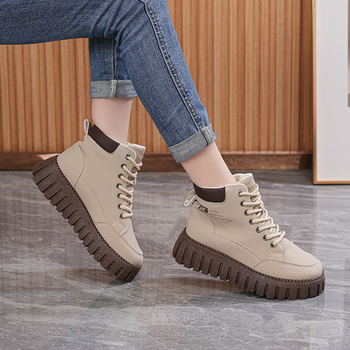 Čizme Britanski stil 2025 Nove proljetne vodootporne kožne moderne čizme za mršavljenje Male visoke ležerne čizme F364