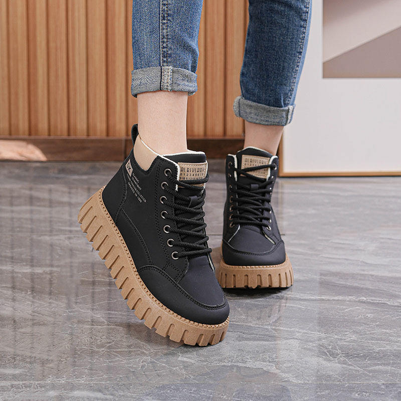 Čizme Britanski stil 2025 Nove proljetne vodootporne kožne moderne čizme za mršavljenje Male visoke ležerne čizme F364