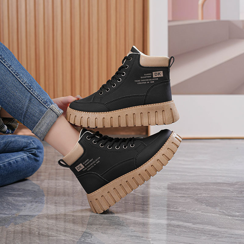 Čizme Britanski stil 2025 Nove proljetne vodootporne kožne moderne čizme za mršavljenje Male visoke ležerne čizme F364