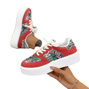 Παπούτσια πλατφόρμας 2024 διασυνοριακά νέα ρηχά μπροστινά δαντέλα με χαμηλό πάνω μέρος εξωτερικού εμπορίου συν μέγεθος μόδας αθλητικά γυναικεία casual παπούτσια