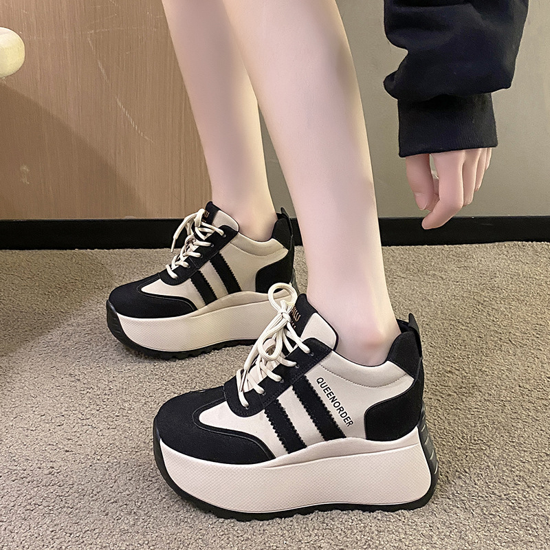 Tenisice za povećanje visine u korejskom stilu 2025. Novi model za sitne osobe, svestrane retro platforme s debelim potplatom za ležerne sportske cipele