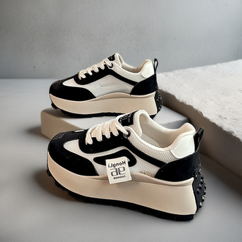 Maži moteriški bateliai iš tinklinio audinio „Forrest Gump“ bateliai 2025 m. pavasario bėgimo sportiniai platforminiai ūgio didinimo laisvalaikio bateliai vasarai HL875-3