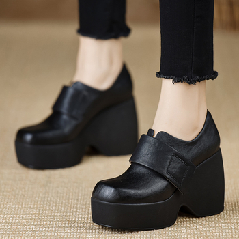Šanchajaus „Jiejie“ rudens ir žiemos nauji storo dugno storo kulno bateliai, europietiško ir amerikietiško stiliaus nišinio dizaino kvadratinės galvos asmenybės dirbtinės odos moteriški batai