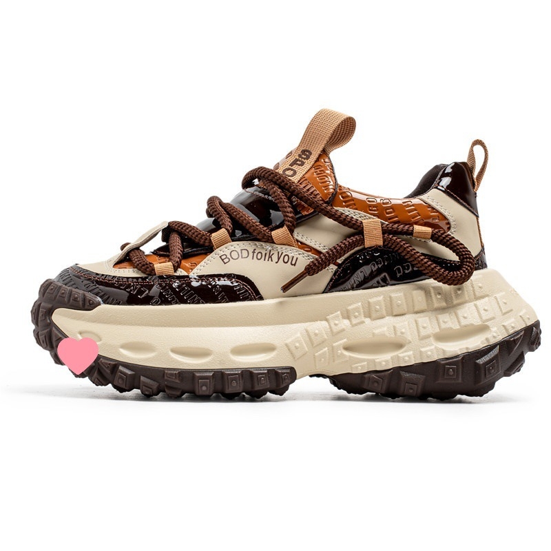 Pánske topánky na jar a leto 2025, nové, hrubé podrážky, zvyšujúce výšku, pánske trendy ležérne športové topánky, hnedé