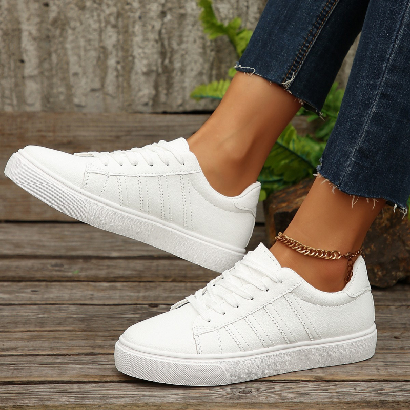 Europa și Statele Unite 2024 vară transfrontalieră nouă pantofi de damă plus size 36-44 stație independentă timp rotund cap casual pantofi albi pantofi de bord