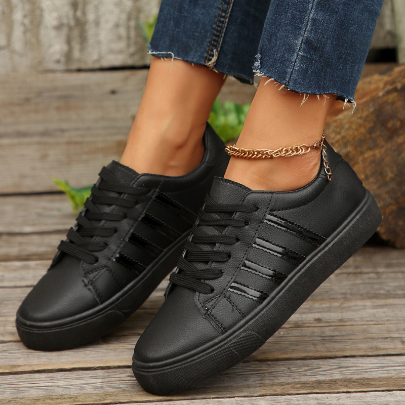 Europa și Statele Unite 2024 vară transfrontalieră nouă pantofi de damă plus size 36-44 stație independentă timp rotund cap casual pantofi albi pantofi de bord