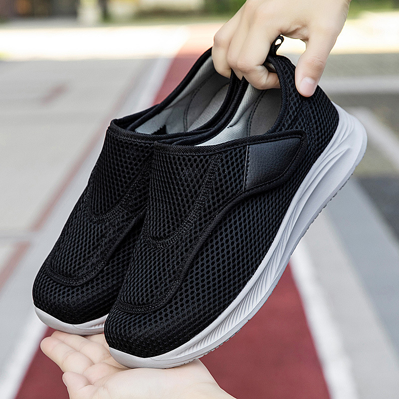 Vasariniai itin lengvi vaikščiojimo bateliai tėvams, vyriški platėjantys bateliai moterims su patinusiomis pėdomis, specialūs laisvalaikio bateliai vyresnio amžiaus žmonėms