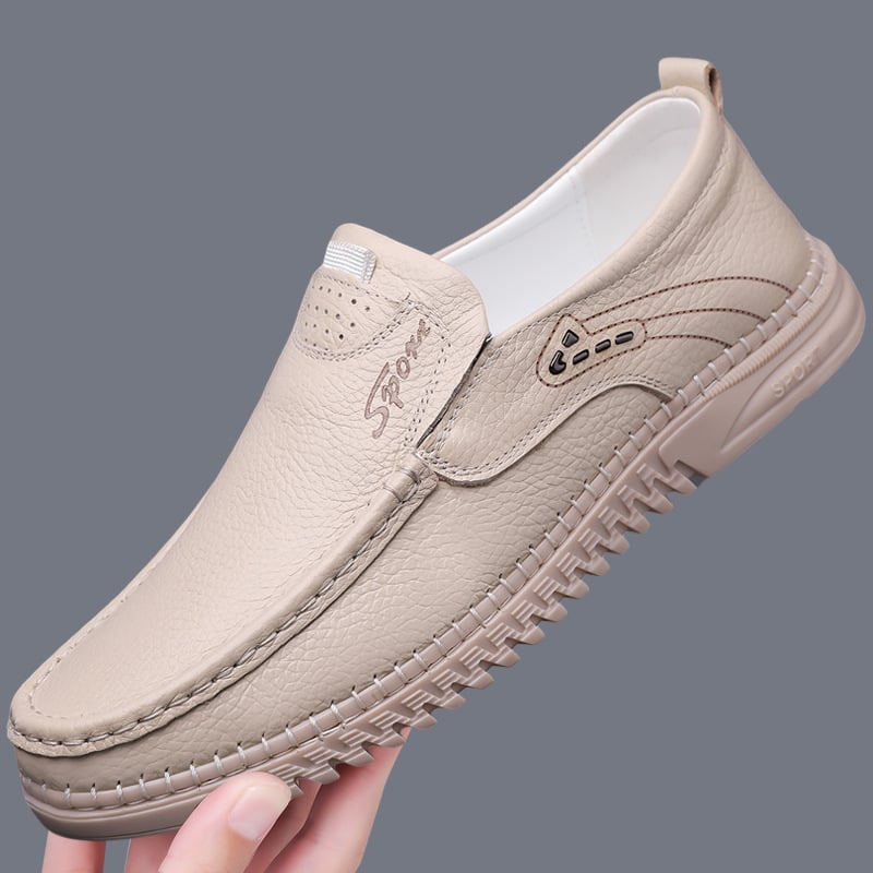 Lengvi, vidutinio amžiaus tėvo bateliai, odiniai, vyriški, žemakulniai, odiniai, laisvalaikio bateliai, plaukų karta.