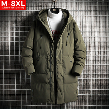 Χειμερινό μοντέρνο ανδρικό παλτό μεσαίου μήκους με κουκούλα και βαμβακερή επένδυση για παχύσαρκους. Νεανικό plus size plus size παχύ, ζεστό, ανθεκτικό στο κρύο, βαμβακερό παλτό για άνδρες.