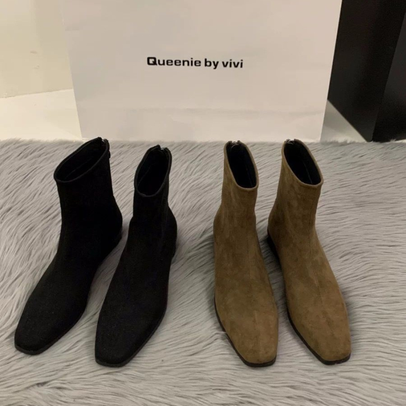 Cizme scurte în stil retro de înaltă calitate 2024 toamna și iarna noi cizme simple cu toc gros cizme subțiri din piele întoarsă franceză cizme mici la gleznă