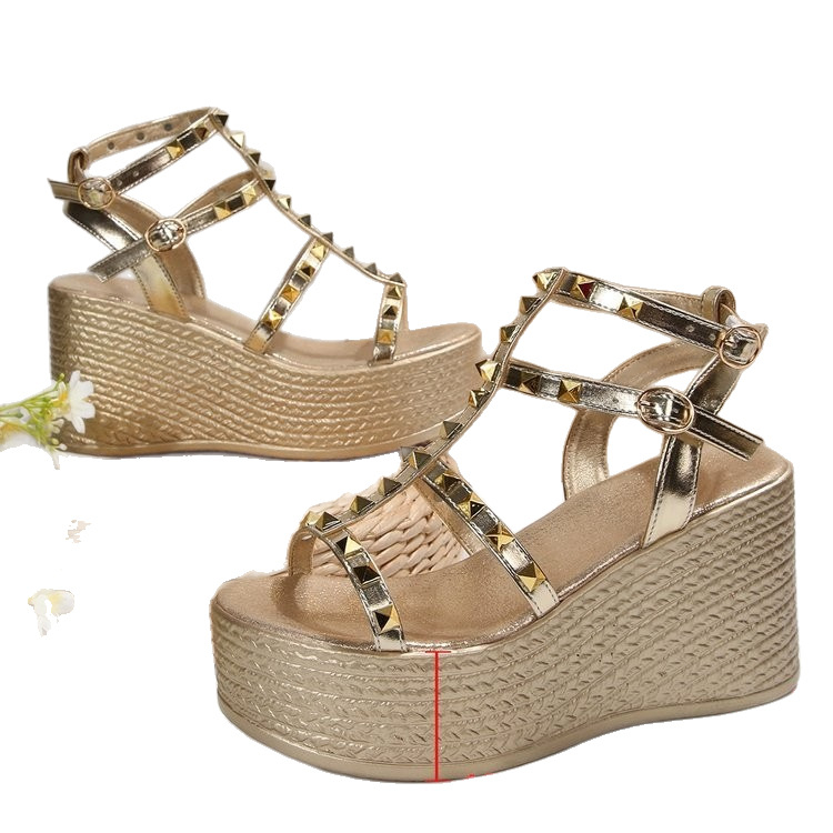 Ženske sandale na petu s kopčom i okruglim vrhom, europskog i američkog stila, jednobojne, s kopčom i povećanjem visine, za ljeto 2025.