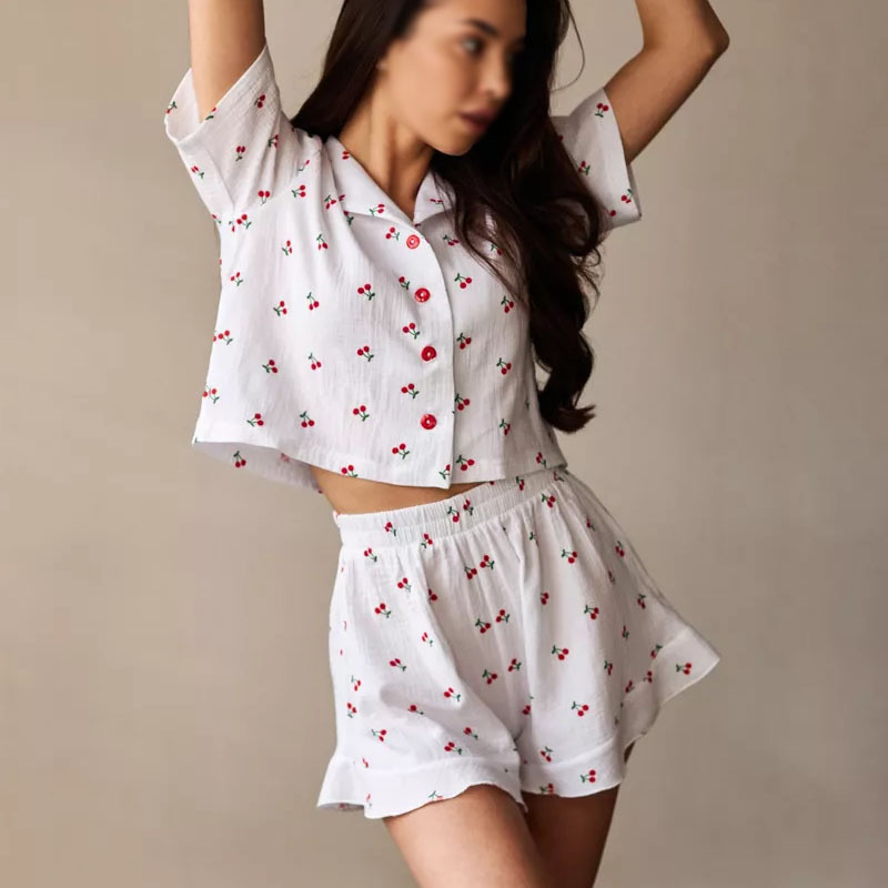 Europska i američka prekogranična opskrba pamučnom pređom od čistog pamuka, pidžame za žene, printane labave mekane kratke hlače s kratkim rukavima, ženske trešnjine reverne hlače