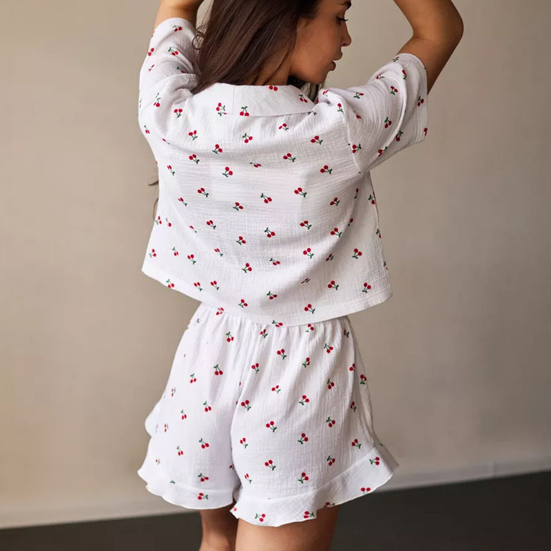 Europska i američka prekogranična opskrba pamučnom pređom od čistog pamuka, pidžame za žene, printane labave mekane kratke hlače s kratkim rukavima, ženske trešnjine reverne hlače