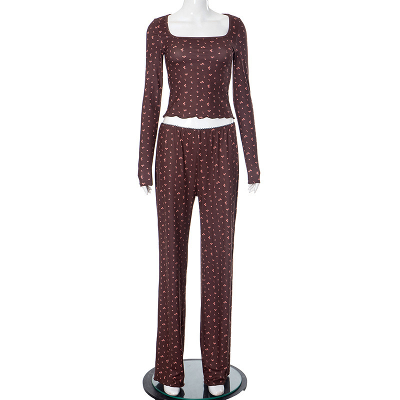 Set nou de două piese, confortabil, casual, cu imprimeu mic, cu urechi de lemn, și pantaloni cu talie strâmtă, primăvara 2025