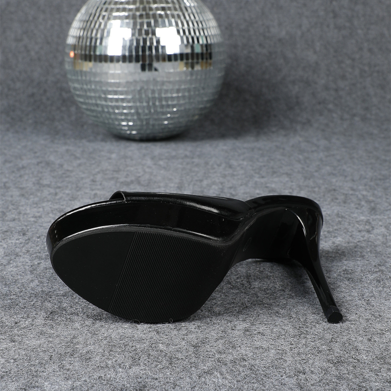 Трансгранична електронна търговия, външна търговия, дамски обувки, черни сандали с рибена уста, дамски обувки на висок ток, водоустойчиви, платформа, лачени, дамски обувки Joker 8118-8